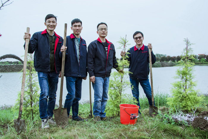 西奥多公益植树活动