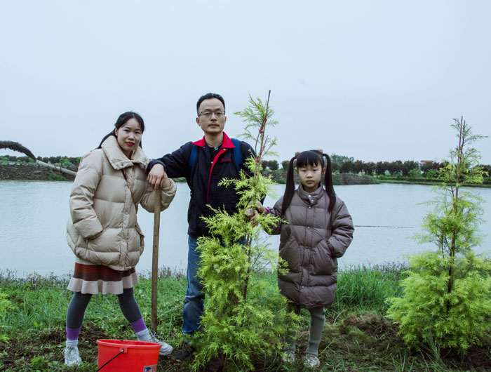 西奥多公益植树活动