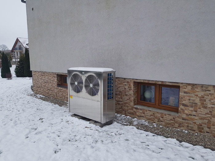 空气源热泵采暖机