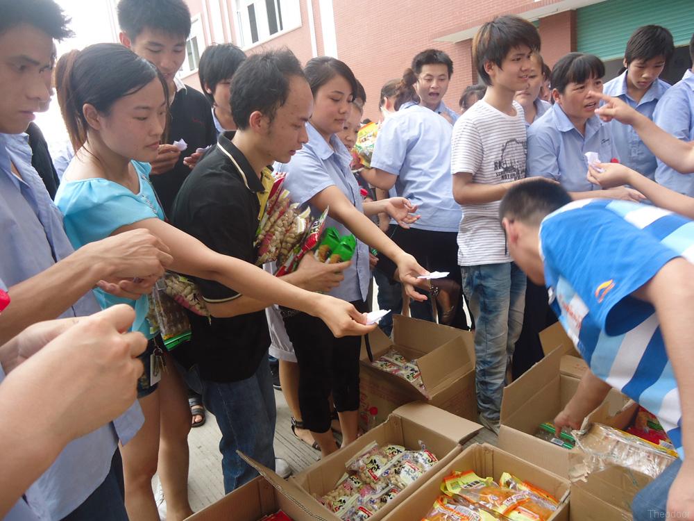 中秋系列活动：奖票换食品